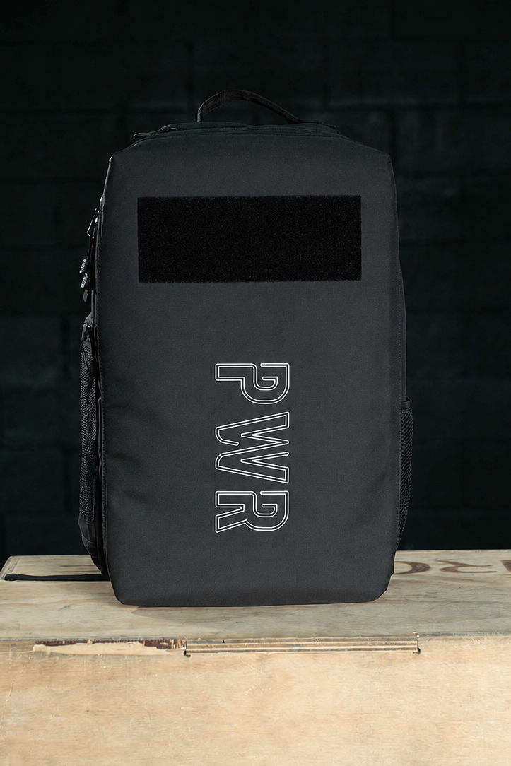 V2 backpack solid black (pre-sale)